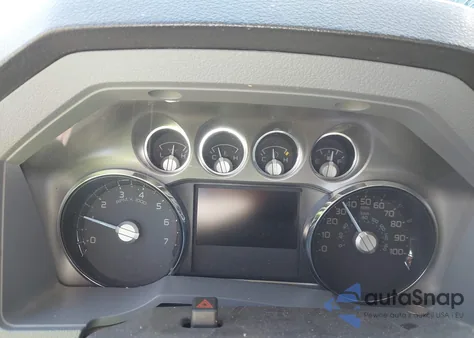 2014 Ford F-250 Xlt z USA, uszkodzony, nr VIN 1FT7X2B60EEB19118